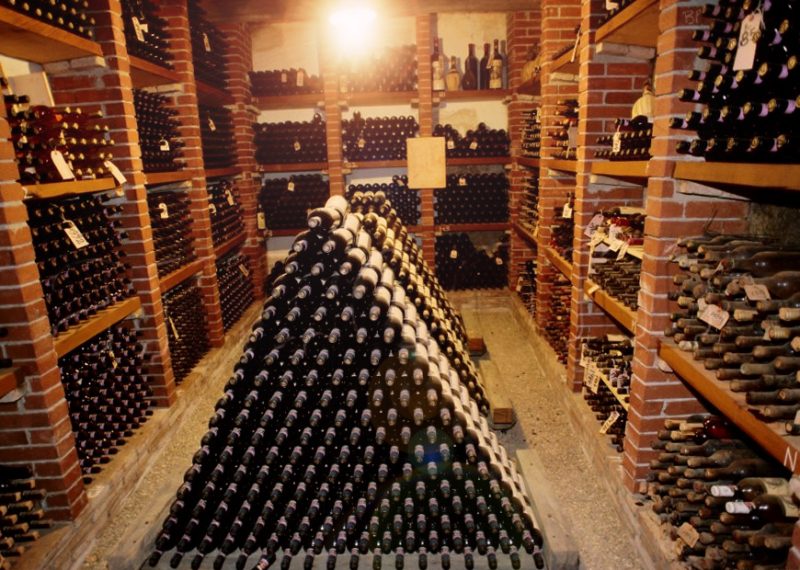 How To Manage A Wine Cellar Succesfully