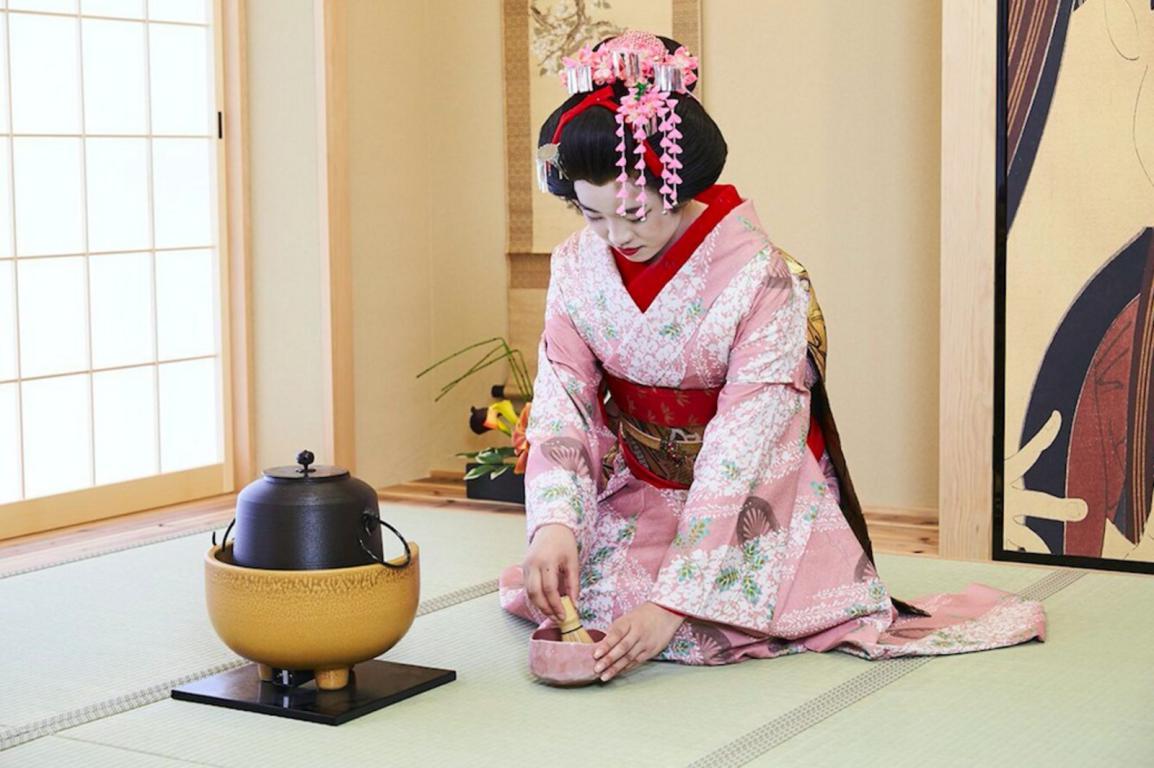 The World's First Geisha Cafe Opens in Osaka, Japan - Totalprestige ...