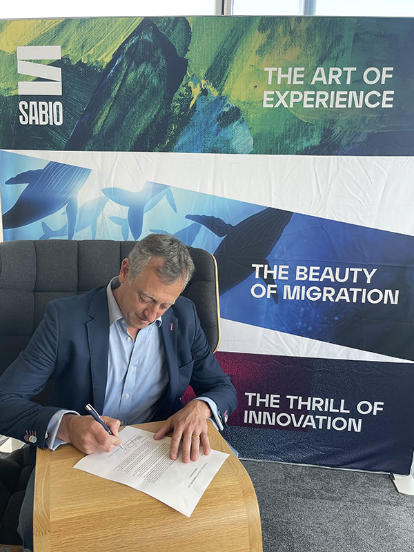 CEO Andy Roberts signature